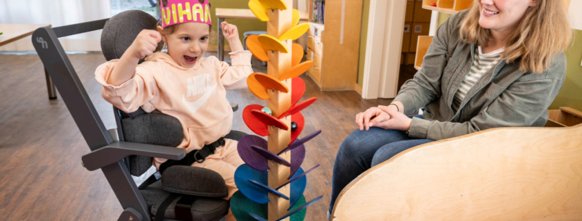 child in smilla therapy chair