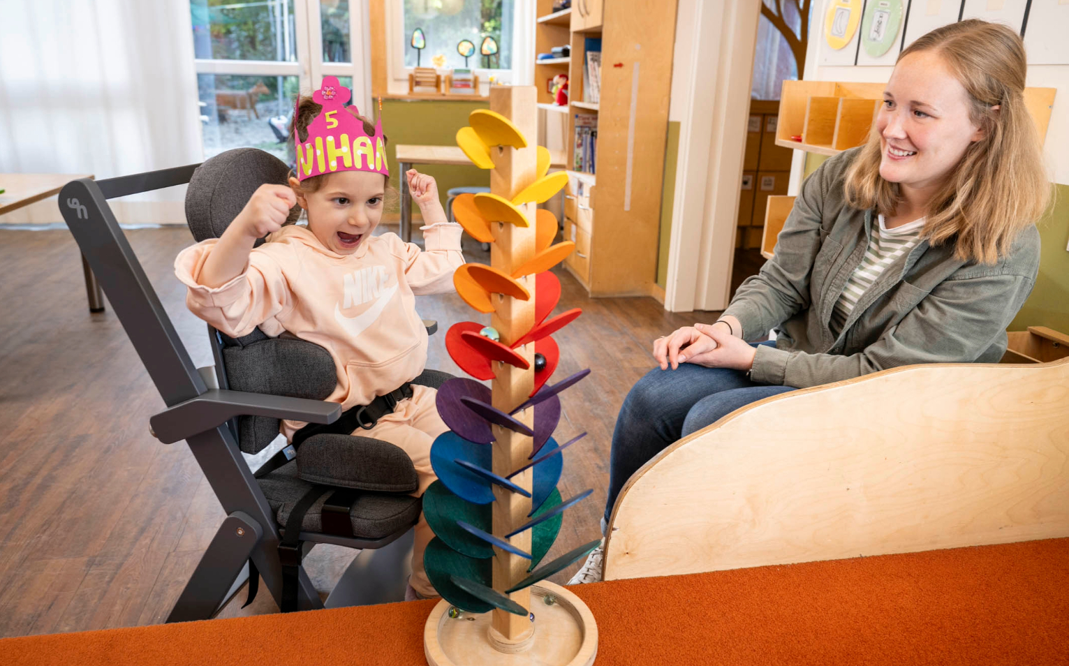 child in smilla therapy chair